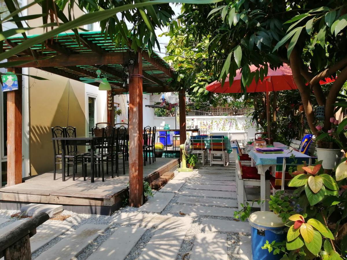 Wood House Pattaya 호텔 외부 사진