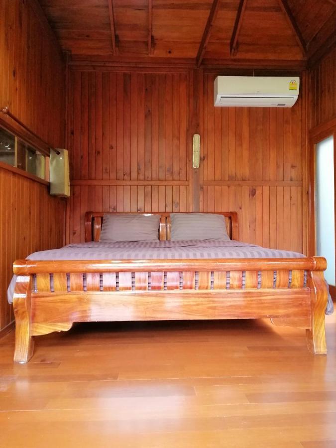 Wood House Pattaya 호텔 외부 사진