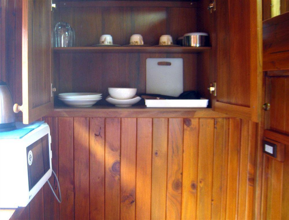 Wood House Pattaya 호텔 외부 사진