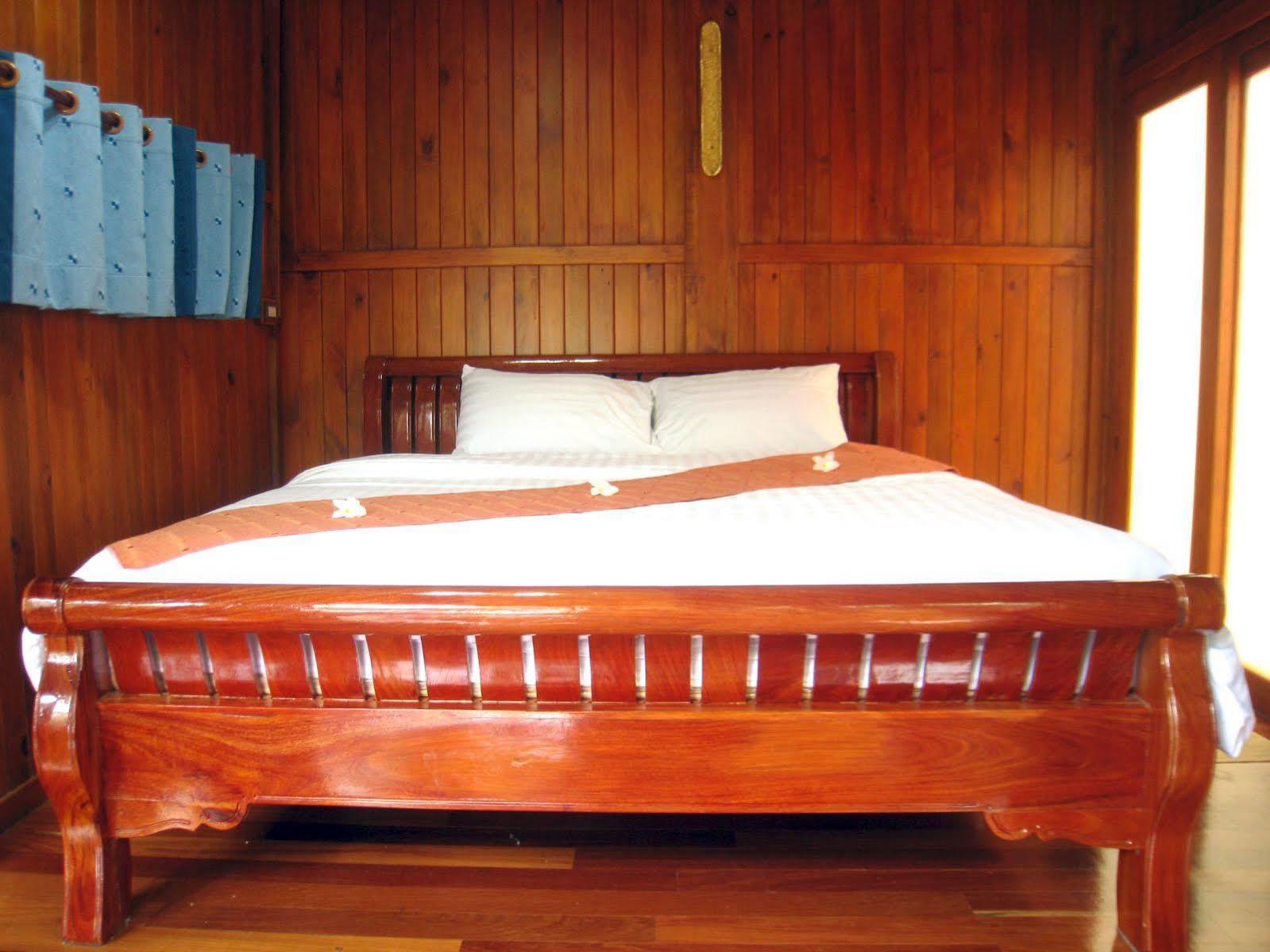 Wood House Pattaya 호텔 외부 사진
